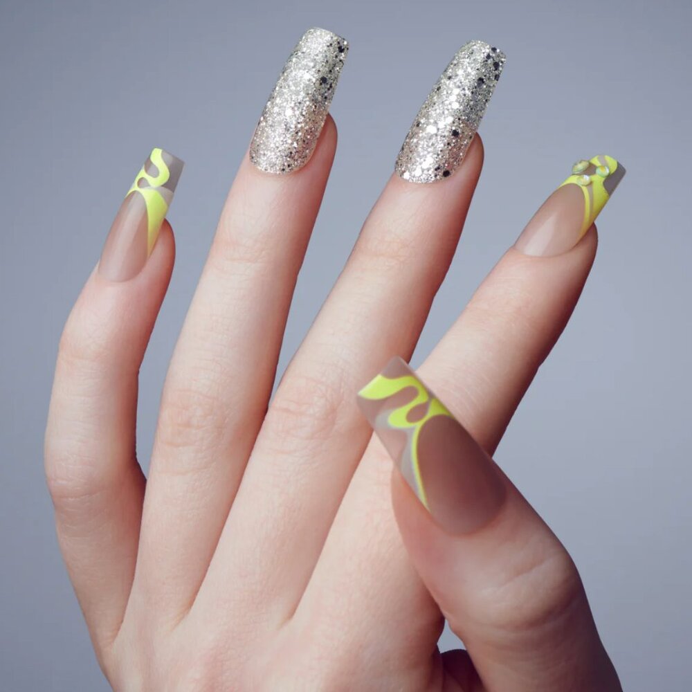 KISS Voguish Fantasy Long Length Nails - Music Festival / Glow-in-the-Dark - Picture 2 of 7